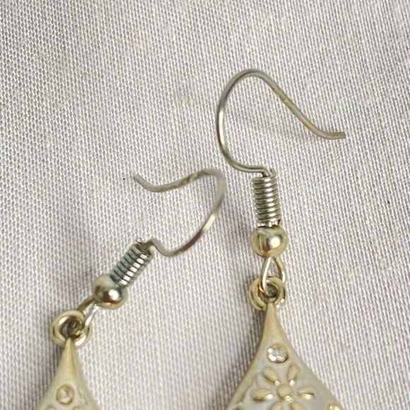 Dangle Drop Earrings Striated Pink Teardrop Stones With Silver Tone Caps - Picture 7 of 8